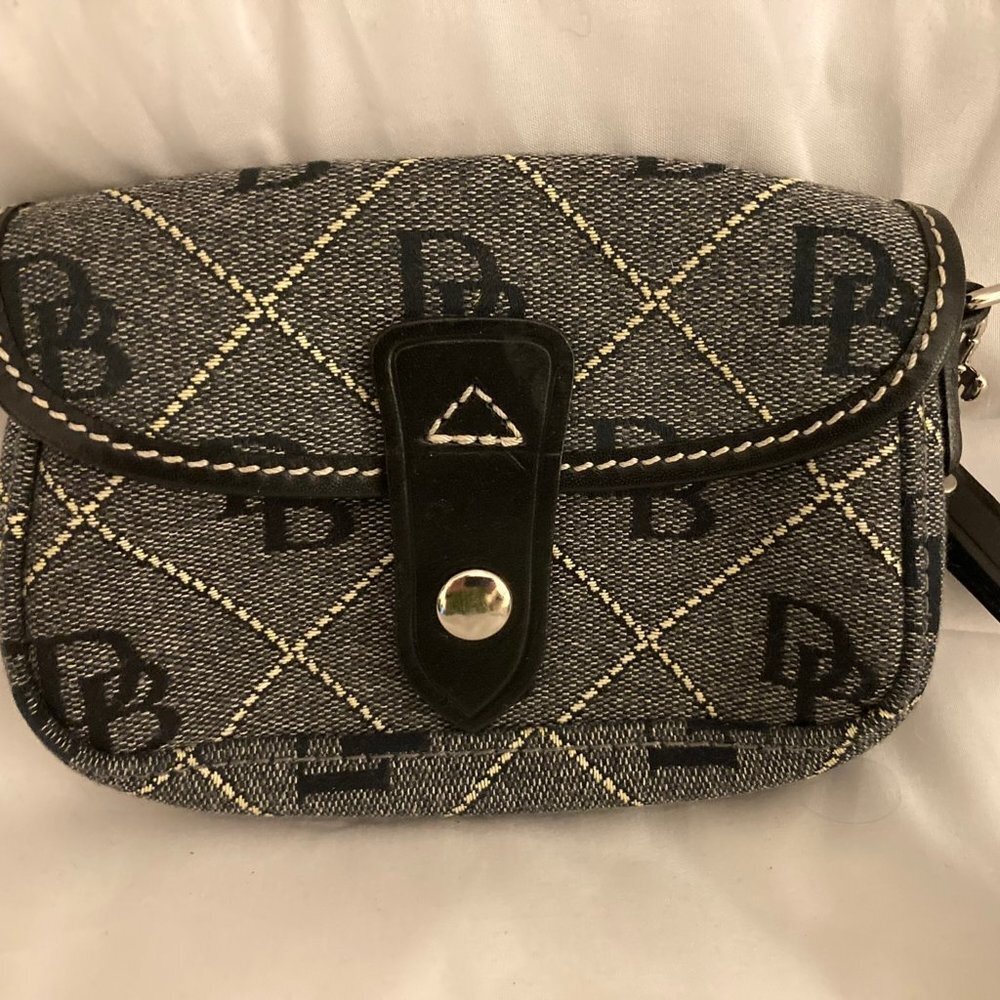 Vintage Dooney Wristlet - Like New!!! No Flaws